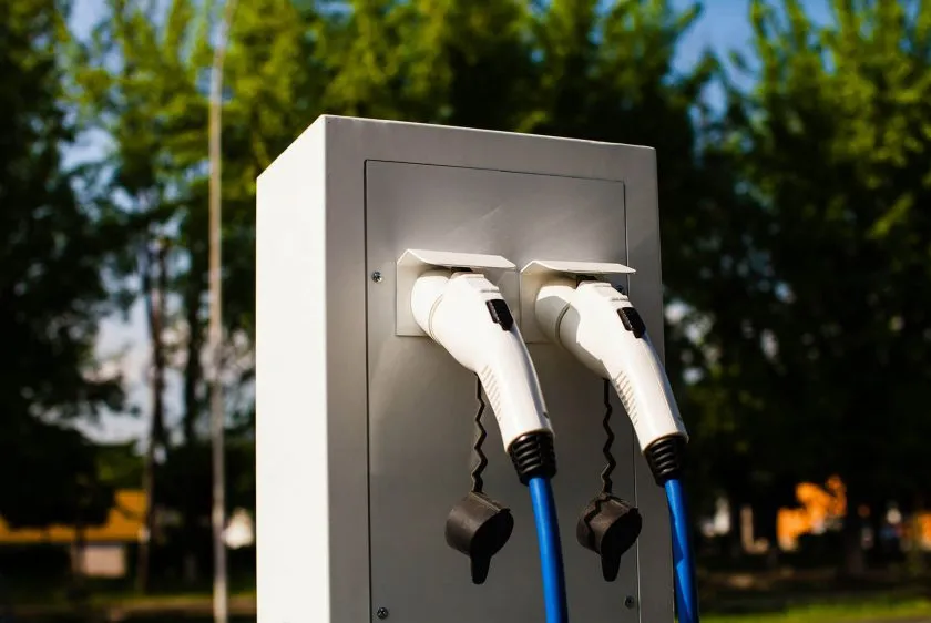 How The Fuel Retail Industry Can Benefit From The Huge Electric Fleet Vehicles?